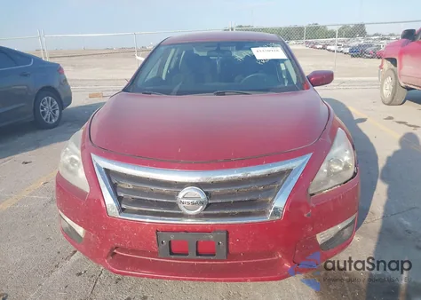 2015 Nissan Altima 2.5 S из США, поврежденный, VIN 1N4AL3APXFC117008